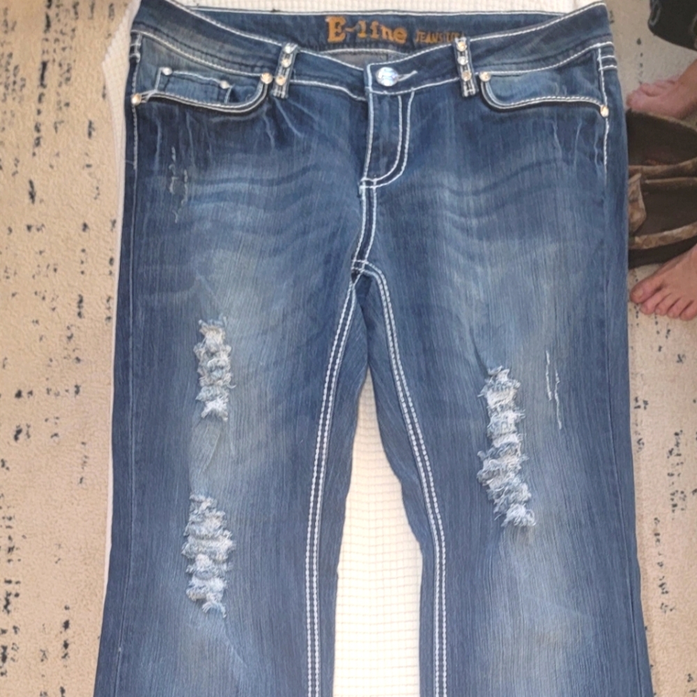 Junior E-Line rhinestone embellished Distressed jeans